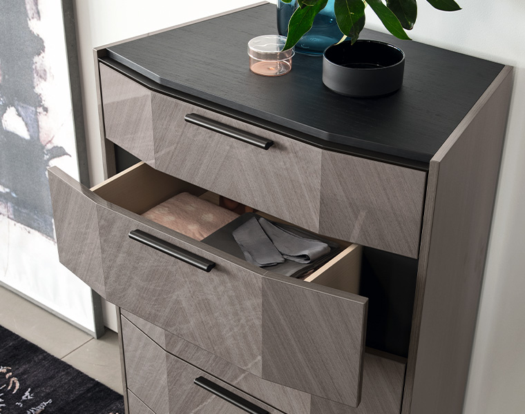 olimpia-chest-tate1a